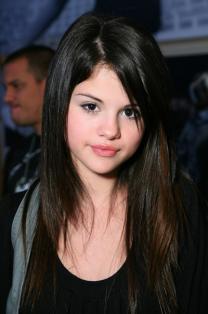 Tween Couple Alert: Taylor Lautner and Selena Gomez!