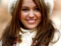 Queens War: Miley Cyrus & Taylor Swift