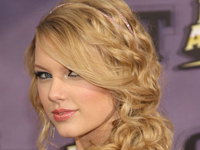 Queens War: Miley Cyrus & Taylor Swift