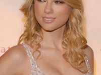 Queens War: Miley Cyrus & Taylor Swift