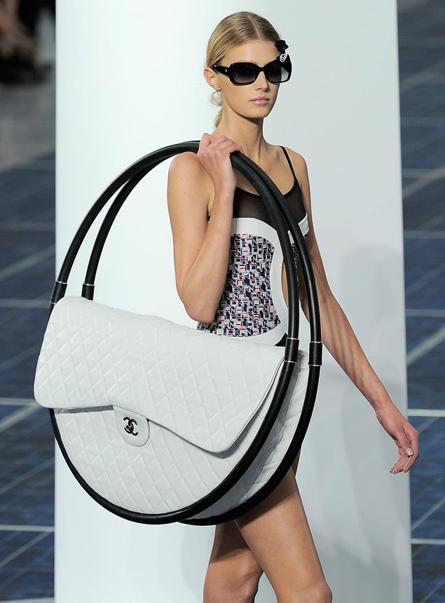 Hula Hoop Bag from Chanel 