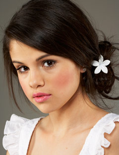 Selena gomez beauty tips