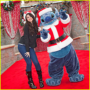 Selena Gomez Meets Santa Stitch!